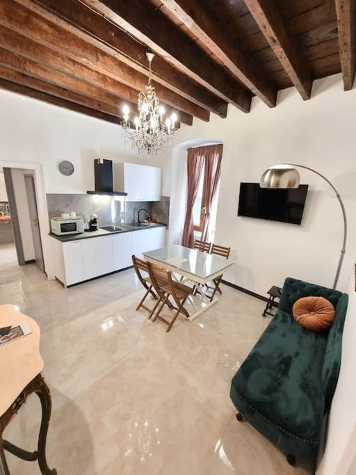 Icuochi Iii Apartment Genoa
